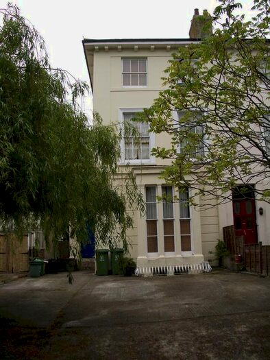 Studio To Rent In Villiers Road (), Southsea, Portsmouth, PO5