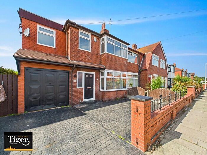 4 Bedroom Semi-Detached House To Rent In Johnsville Avenue, Blackpool, FY4