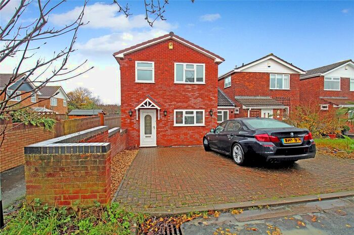4 Bedroom Link Detached House To Rent In Dakota Drive, Whitchurch, Bristol BS14