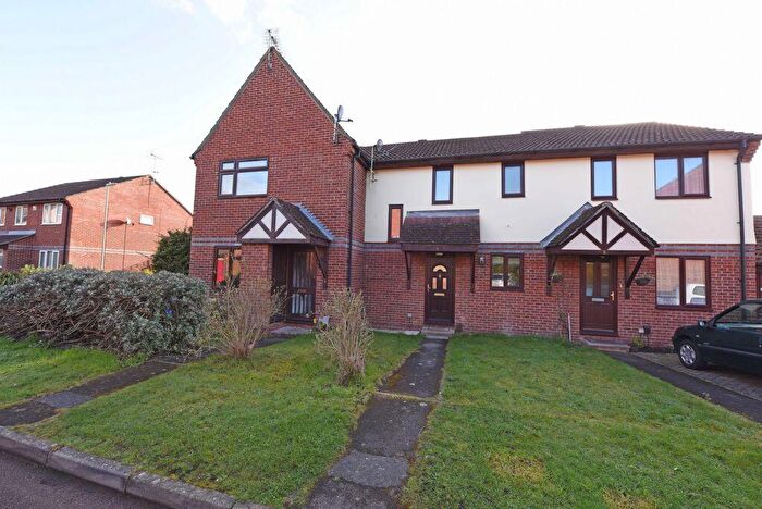 2 Bedroom Terraced House To Rent In Swaledale Gardens, Fleet, GU51