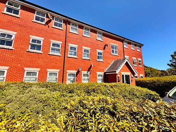 2 Bedroom Flat To Rent In Milner Street, Radcliffe, Manchester, M26