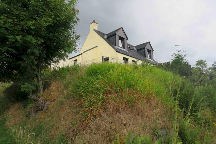 3 Bedroom Detached House For Sale In Langlands Terrace, Kyle, IV40