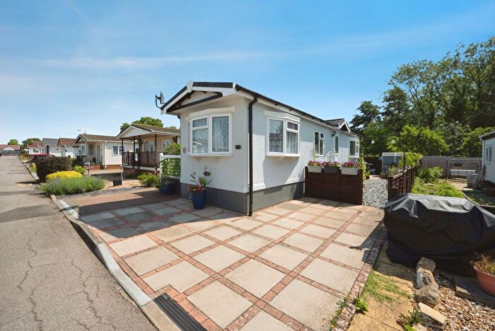 2 Bedroom Property For Sale In Folly Park, High Street, Clapham, Bedford, MK41