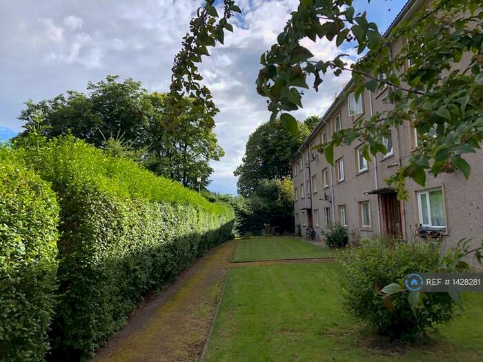 3 Bedroom Flat To Rent In Warrand Road, Inverness, IV3
