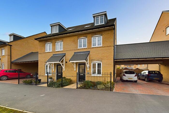 3 Bedroom Semi Detached House For Sale In Gumcester Way, Godmanchester, Huntingdon, Cambridgeshire, PE29