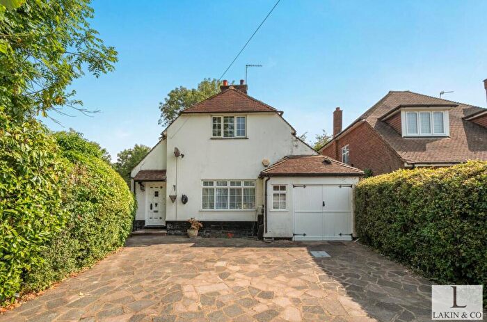 3 Bedroom Detached House To Rent In St Catherine's Road, Ruislip, HA4