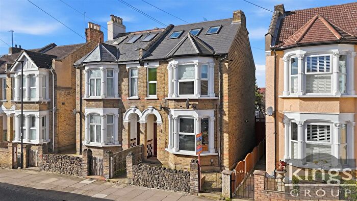 3 Bedroom Flat For Sale In Uckfield Road, Enfield, EN3