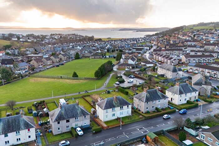1 Bedroom Flat For Sale In Meadowfield, Burntisland, KY3