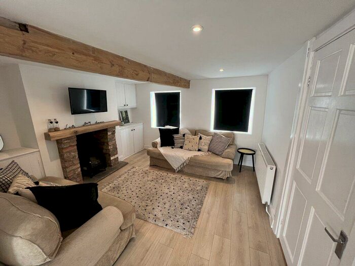 2 Bedroom Cottage To Rent In Garden Lane, Sherburn, LS25