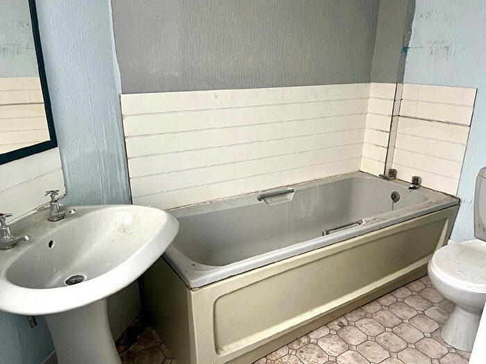 3 Bedroom Terraced House For Sale In Byron Street, Blackpool, FY4