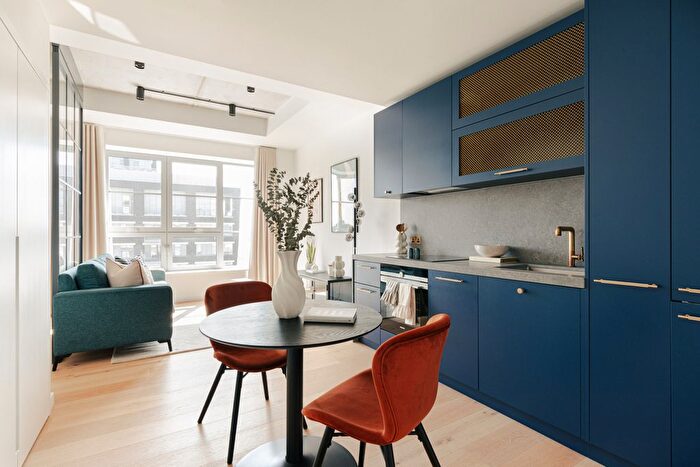 Studio For Sale In Douglass Tower, E14