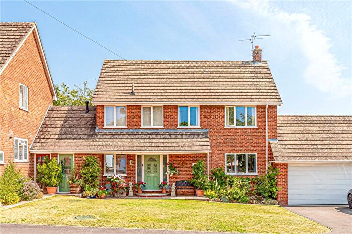 4 Bedroom Detached House For Sale In Church Close, Lambourn, Hungerford, Berkshire, RG17