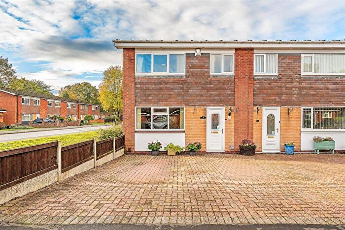 3 Bedroom End Of Terrace House For Sale In Stretton Road, Shirley, Solihull, B90