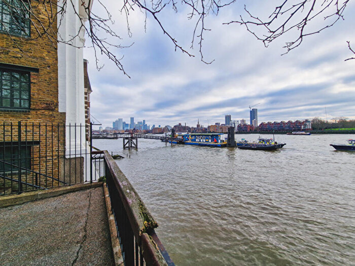 1 Bedroom Flat To Rent In Reardon Path, London, E1W