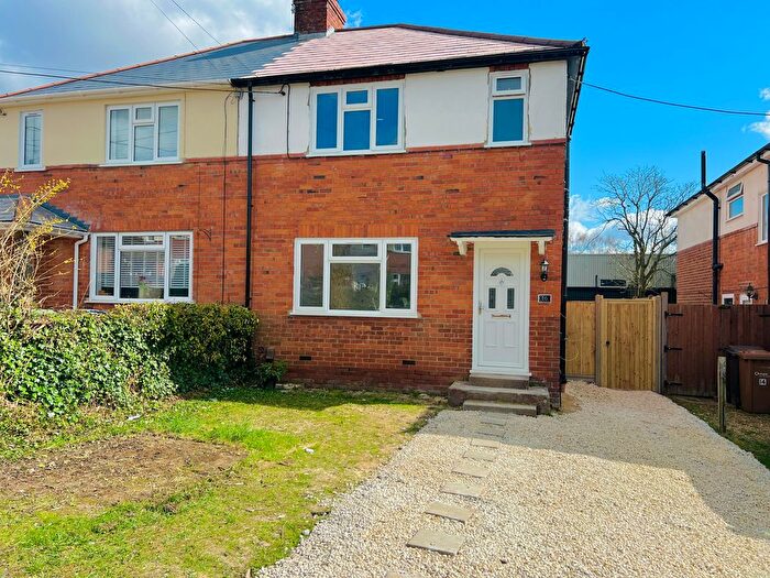 3 Bedroom Semi-Detached House To Rent In Wellington Road, Andover, SP10