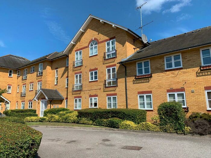 2 Bedroom Flat To Rent In Alsford Wharf, Berkhamsted, HP4