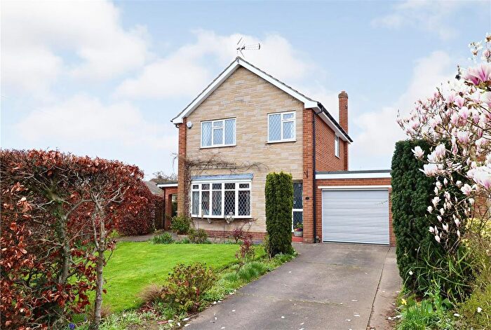 3 Bedroom Detached House For Sale In Mill Hill Drive, Huntington, York, YO32
