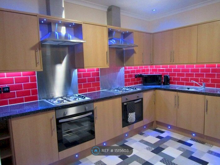 6 Bedroom Terraced House To Rent In Junction Road, Reading, RG1
