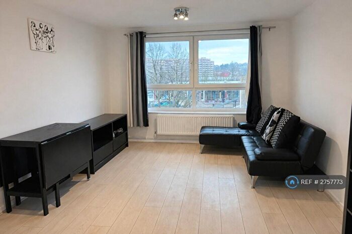 1 Bedroom Flat To Rent In Whinchat Road, London, SE28