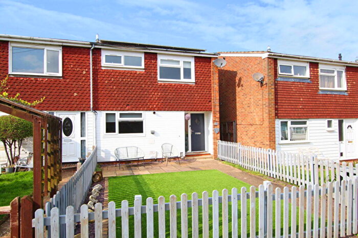 3 Bedroom Terraced House For Sale In Howitts Gardens, Eynesbury, St. Neots, PE19