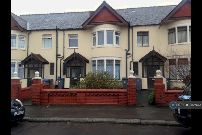 1 Bedroom Flat To Rent In Northumberland Avenue, Blackpool, FY2