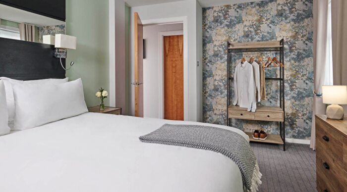 1 Bedroom Apartment To Rent In Luxury Bedroom Fully Furnished Apartment, G1