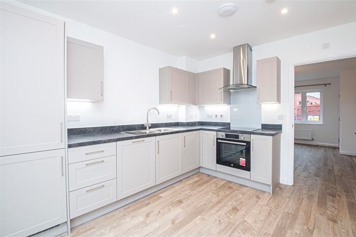 3 Bedroom End Of Terrace House To Rent In Braford Close, Milton Keynes, MK8