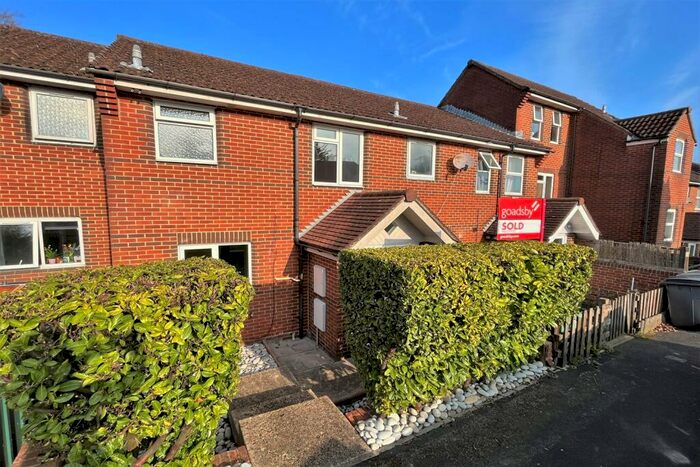 2 Bedroom Terraced House To Rent In Winchester, SO23