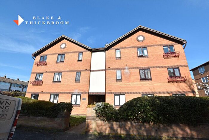 2 Bedroom Flat For Sale In Heybridge Court, Connaught Gardens East, Clacton-on-Sea, CO15