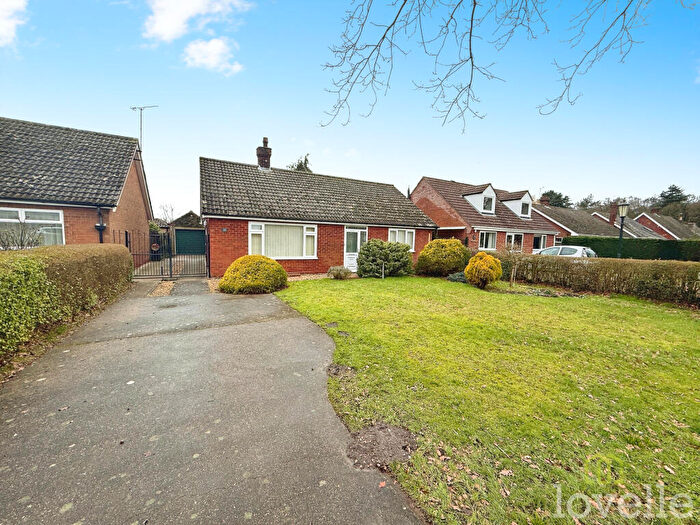 2 Bedroom Detached Bungalow For Sale In Doddington Road, Whisby, LN6