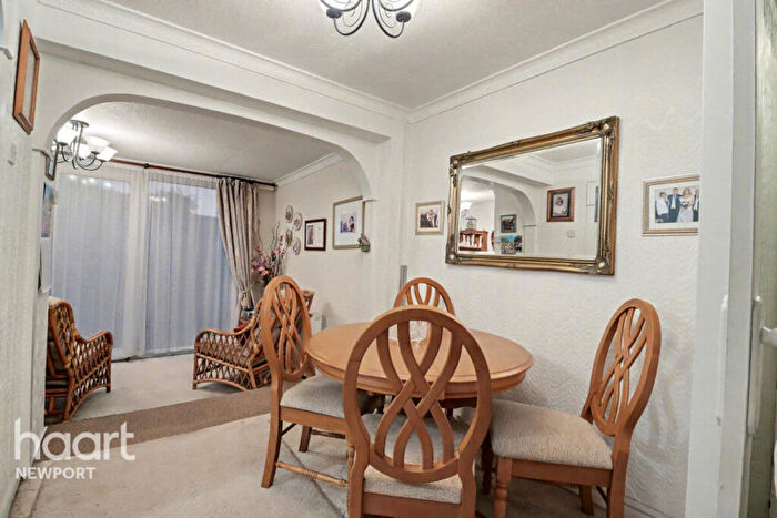 3 Bedroom Semi-Detached House For Sale In Rowan Way, Newport, NP20