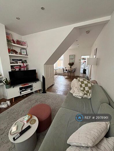 2 Bedroom Terraced House To Rent In Globe Road, London, E2
