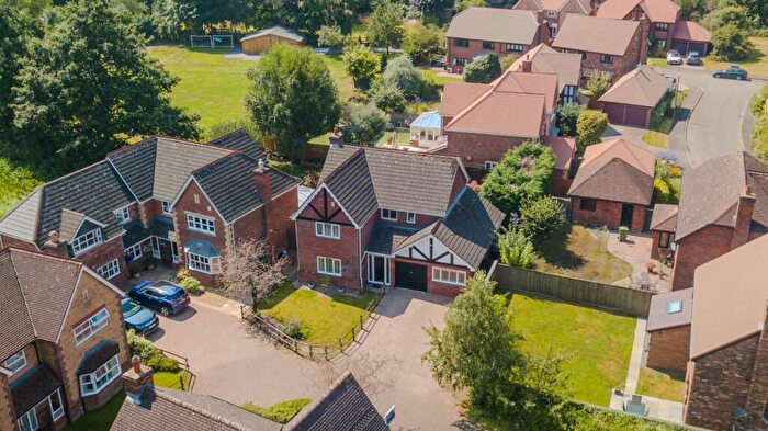 4 Bedroom Detached House For Sale In Saracen Drive, Coventry, CV7