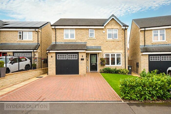 4 Bedroom Detached House For Sale In Francis View, Fixby, Huddersfield, West Yorkshire, HD2