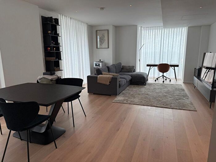 2 Bedroom Flat To Rent In Coda Residences, York Place, Battersea, London, SW11