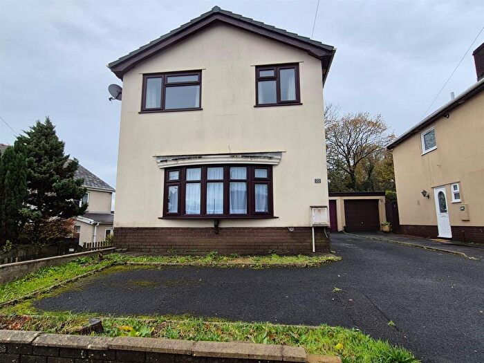 3 Bedroom Detached House To Rent In Waterloo Road, Ammanford, SA18