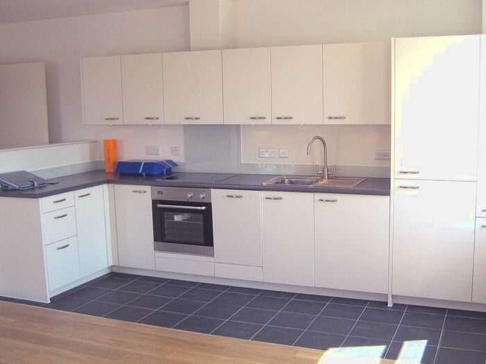 2 Bedroom Flat To Rent In The Maltings Beaumont Drive, Worcester Park, KT4