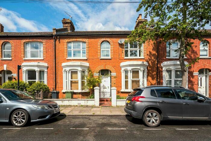 4 Bedroom Terraced House To Rent In Bicknell Road, London, SE5