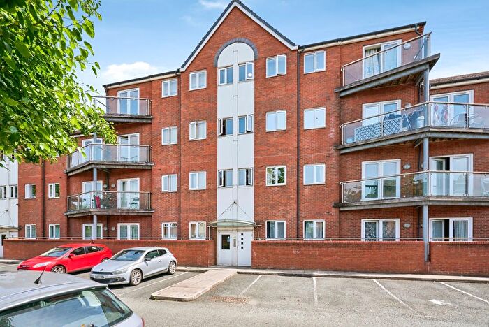 2 Bedroom Flat For Sale In Waterfront Way, Walsall, West Midlands, WS2