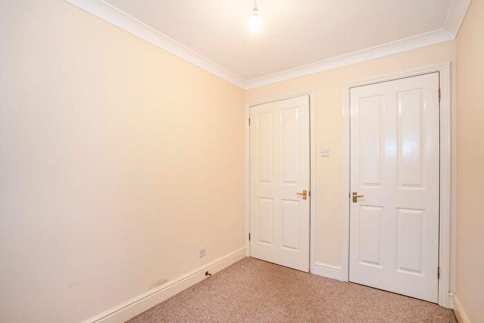 2 Bedroom Apartment To Rent In Peter Weston Place, Chichester, PO19