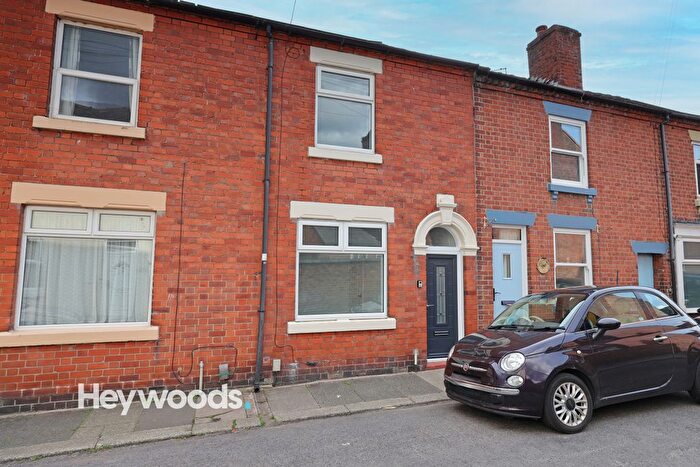 2 Bedroom Terraced House For Sale In Victor Street, Stone, Staffordshire, ST15