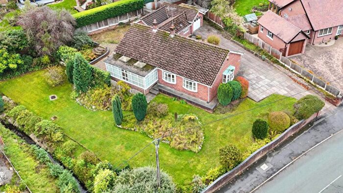 3 Bedroom Detached Bungalow For Sale In Park Drive, Wistaston, CW2