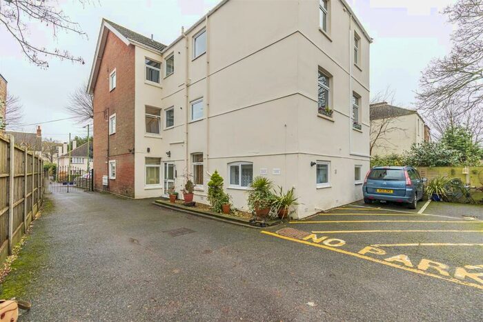 1 Bedroom Flat To Rent In R L Stevenson Avenue, Bournemouth, BH4