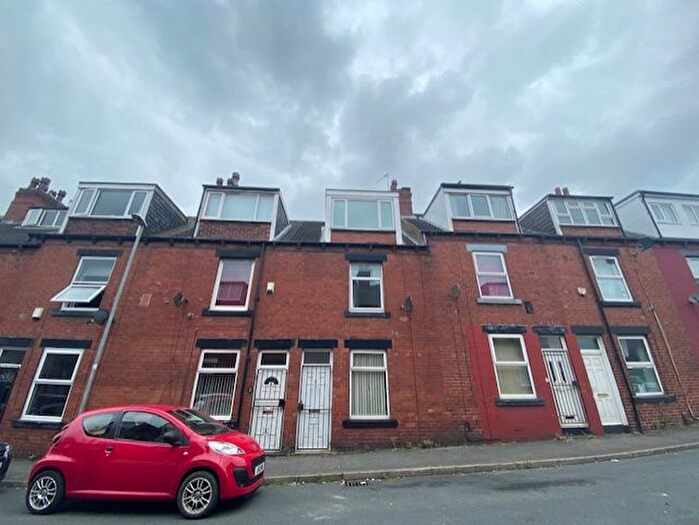 2 Bedroom Terraced House To Rent In Ivy Crescent, Leeds, LS9