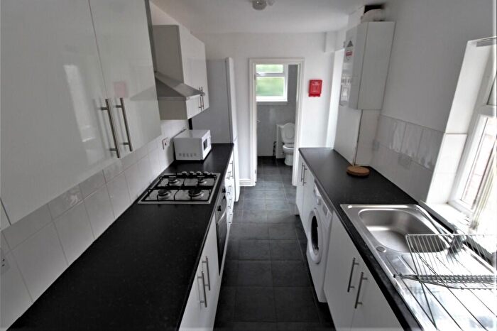 4 Bedroom Terraced House To Rent In Northfield Road, Coventry, CV1