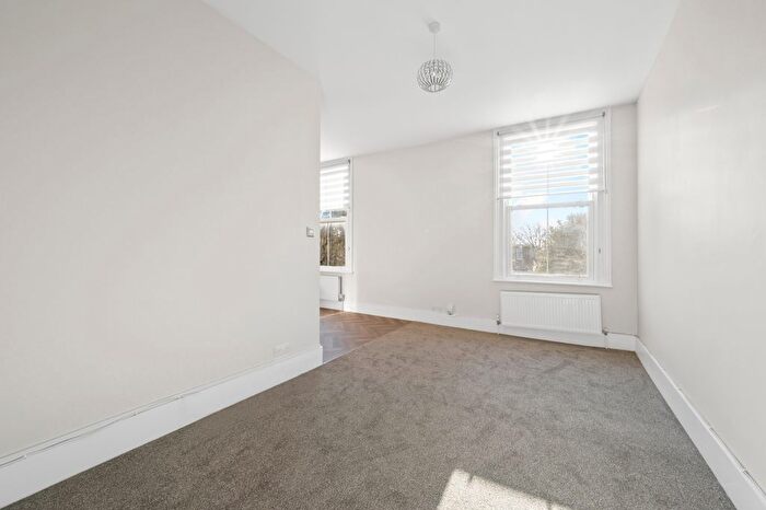 2 Bedroom Flat For Sale In Cottenham Park Road, London, SW20