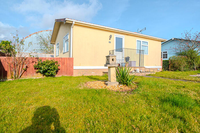 2 Bedroom Park Home For Sale In Severn Bridge Park Homes, Chepstow, NP16