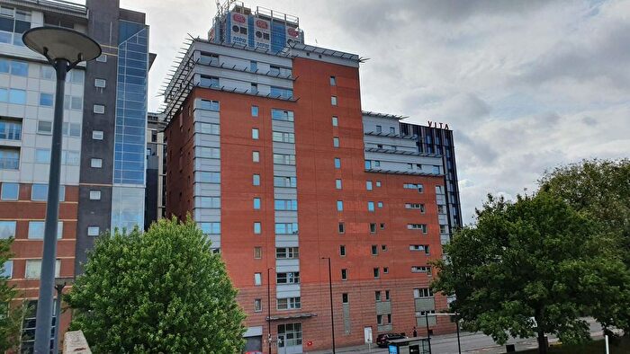 2 Bedroom Flat To Rent In Montana House, Princess Street, Manchester, M1
