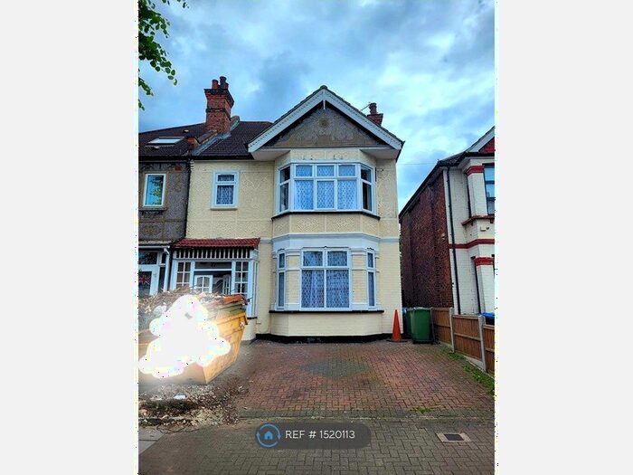 6 Bedroom Semi-Detached House To Rent In Eagle Road, Wembley, HA0