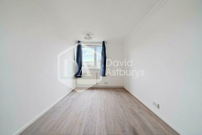 2 Bedroom Apartment To Rent In Cable Street, Limehouse Shadwell, London, E1W